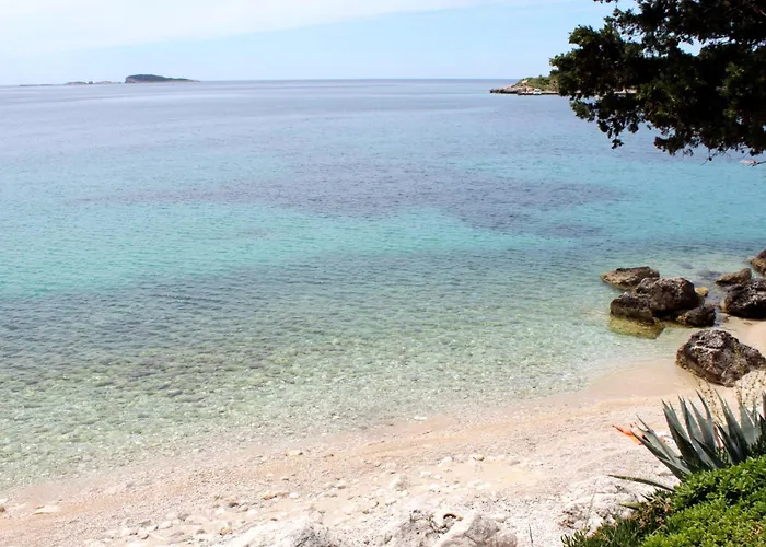 With A Parking Space Mlini, Dubrovnik - 8834 * 米利尼